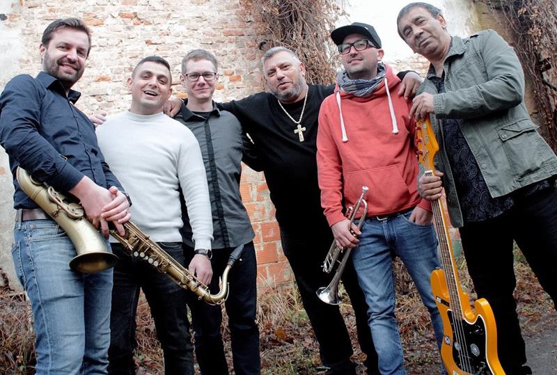 Terne Čhave - preview image